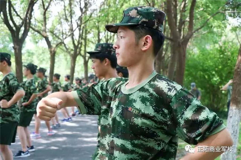 正拓軍事夏令營之日常訓練