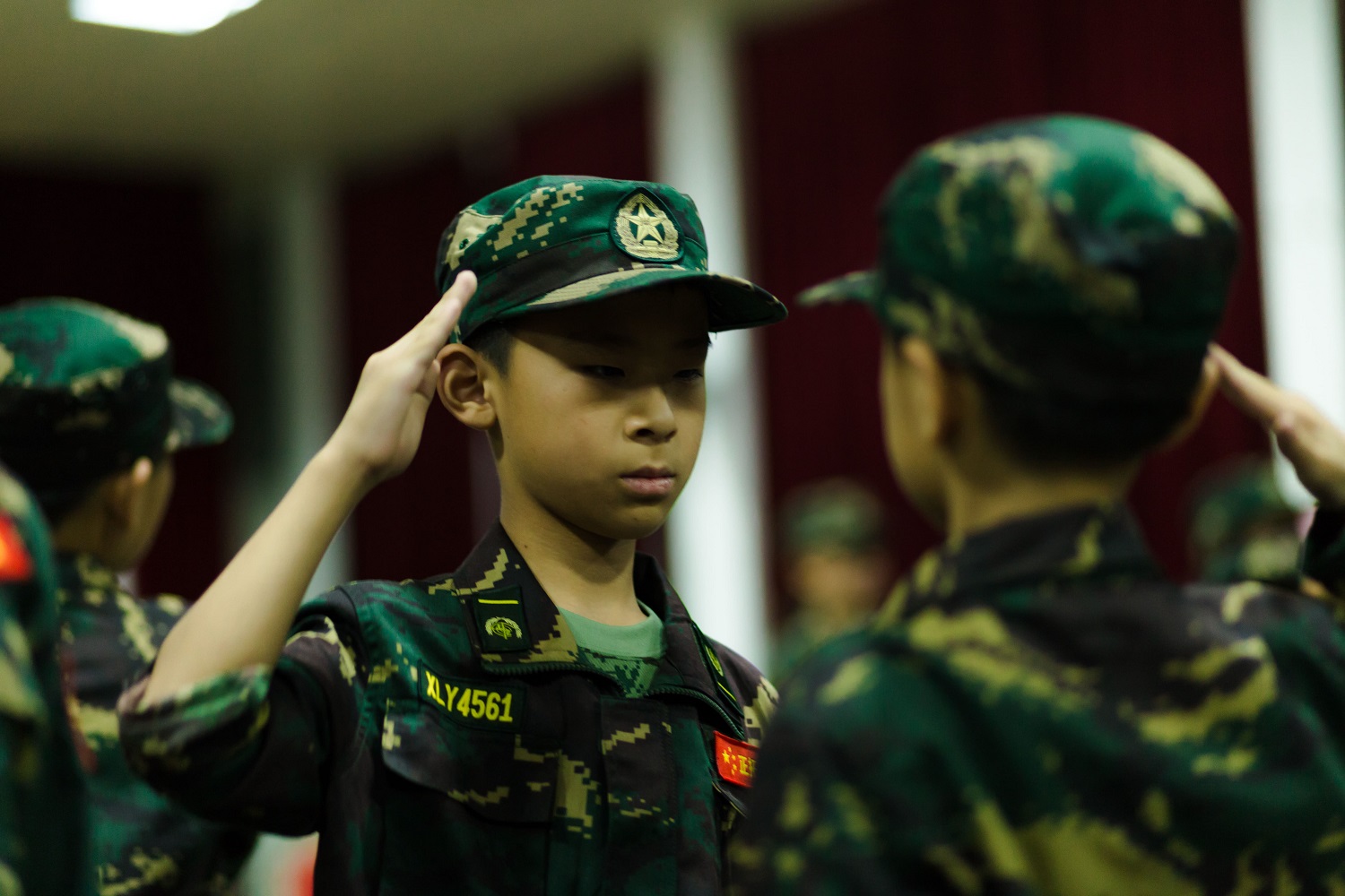 軍事夏令營活動孩子能改變孩子那些壞習(xí)慣