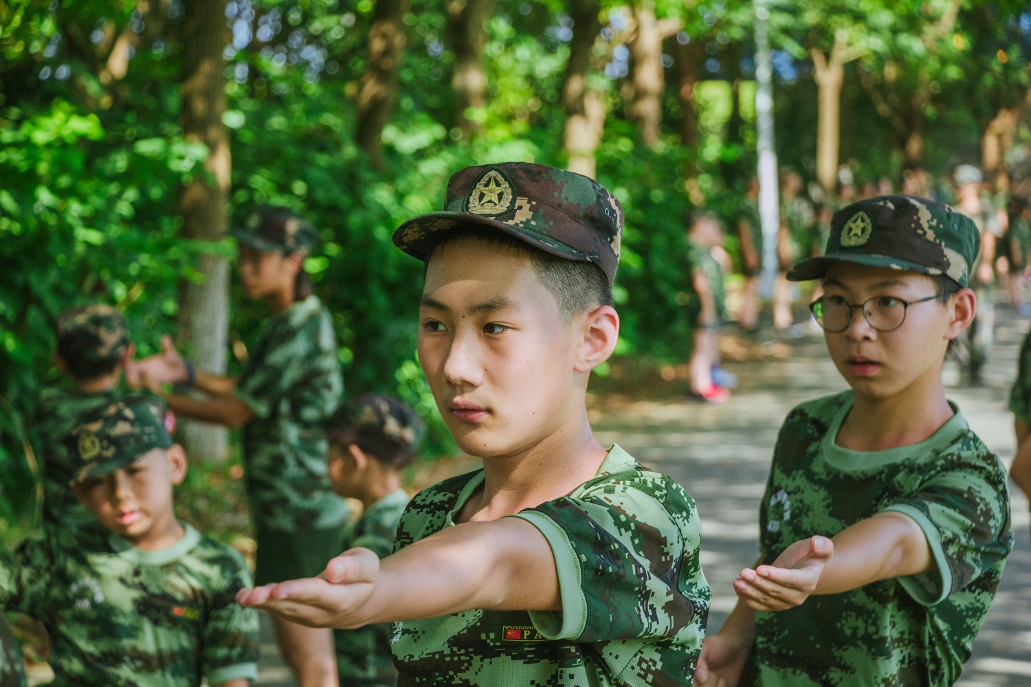 軍事夏令營與其他暑期活動相比都有那些優(yōu)勢？