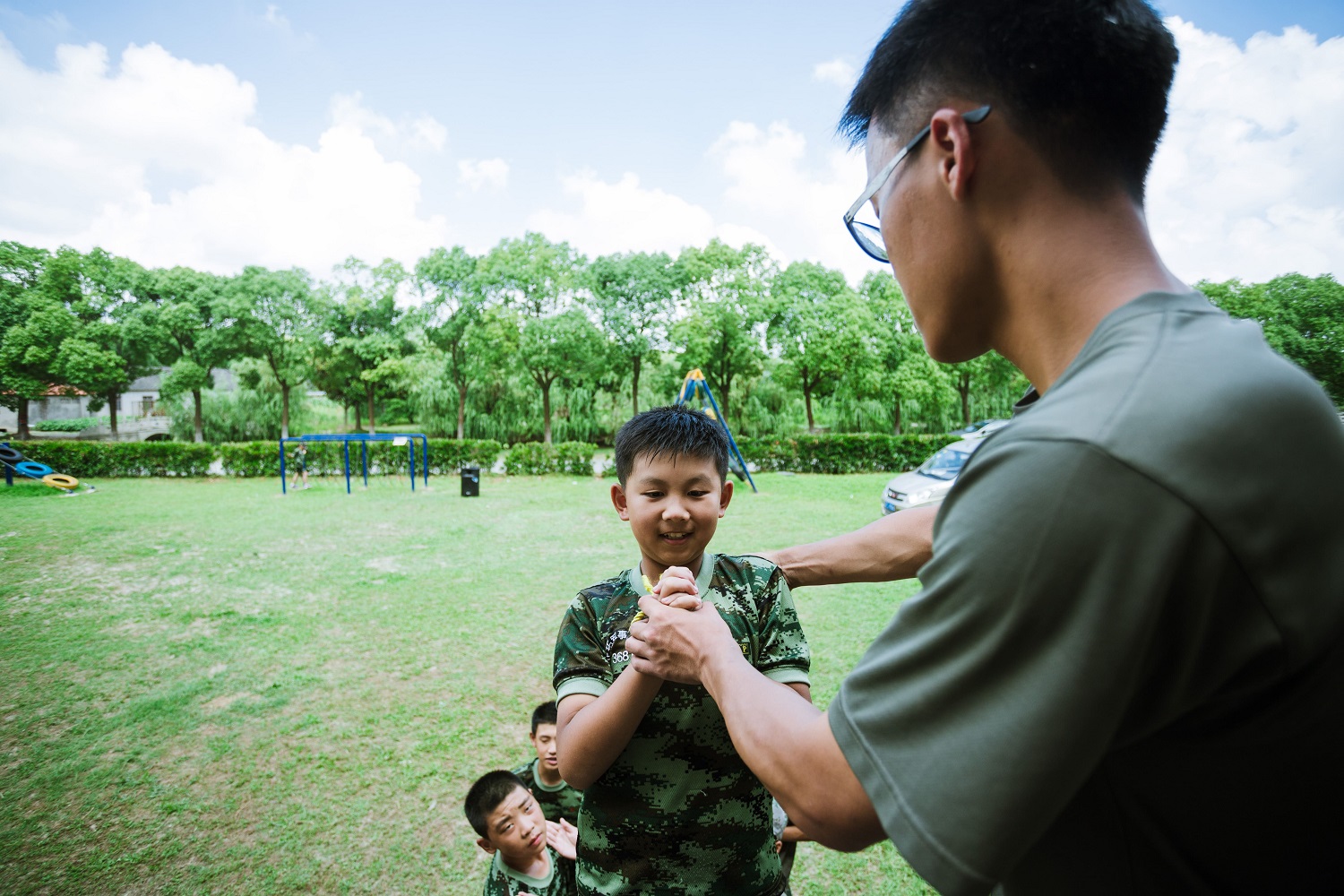 國(guó)內(nèi)軍事拓展夏令營(yíng)的活動(dòng)內(nèi)容是什么